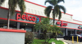 65 Infanteria Shopping Center, San Juan 416 Sq Ft