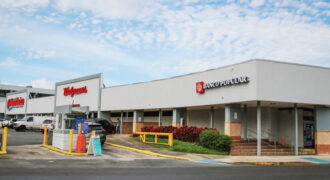 Reparto Metropolitano Shopping Center 1,594 Sq Ft